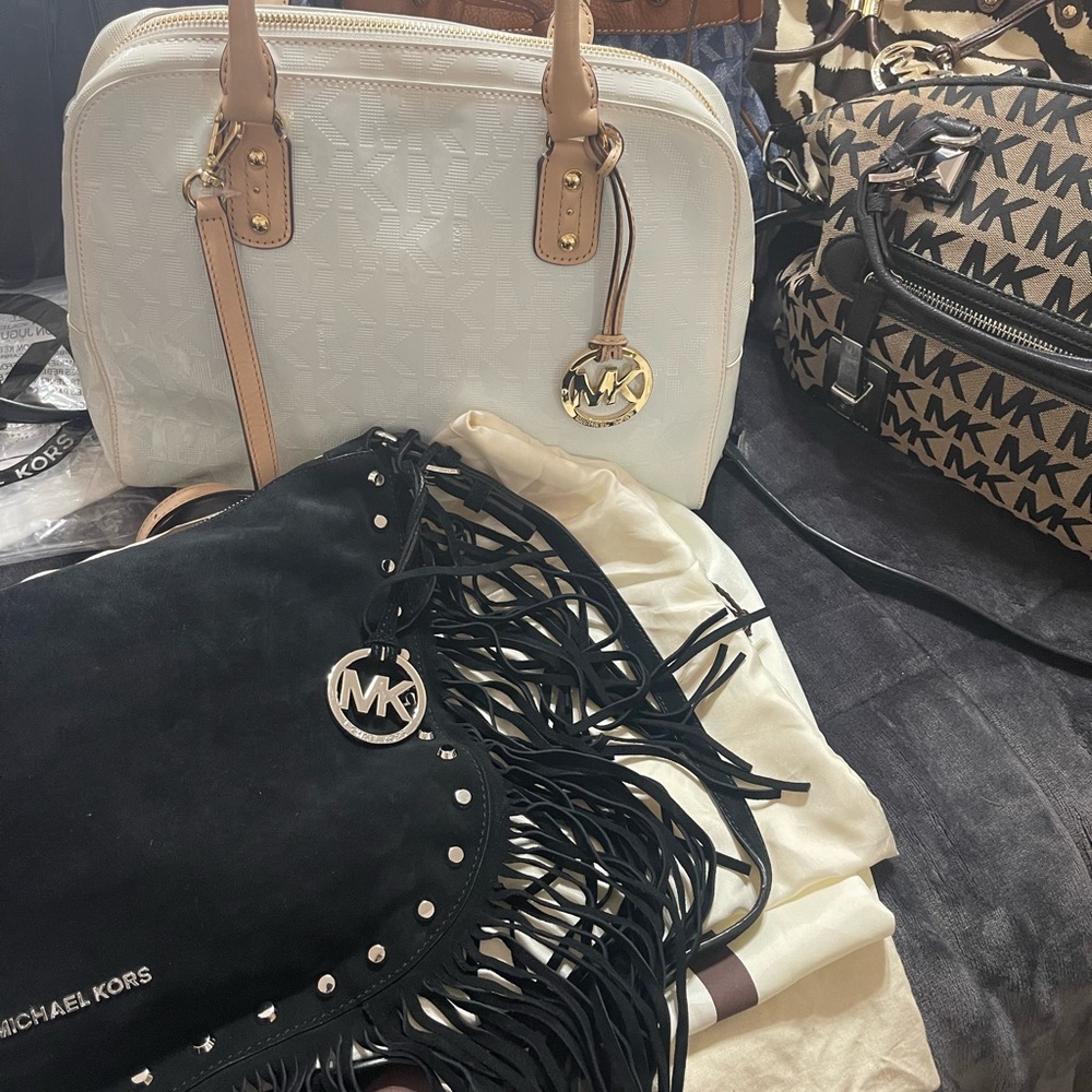24 hr sale 🔥 Michael Kors bag collection for Sale!!!! ✅Authentic! - Picture 4 of 4